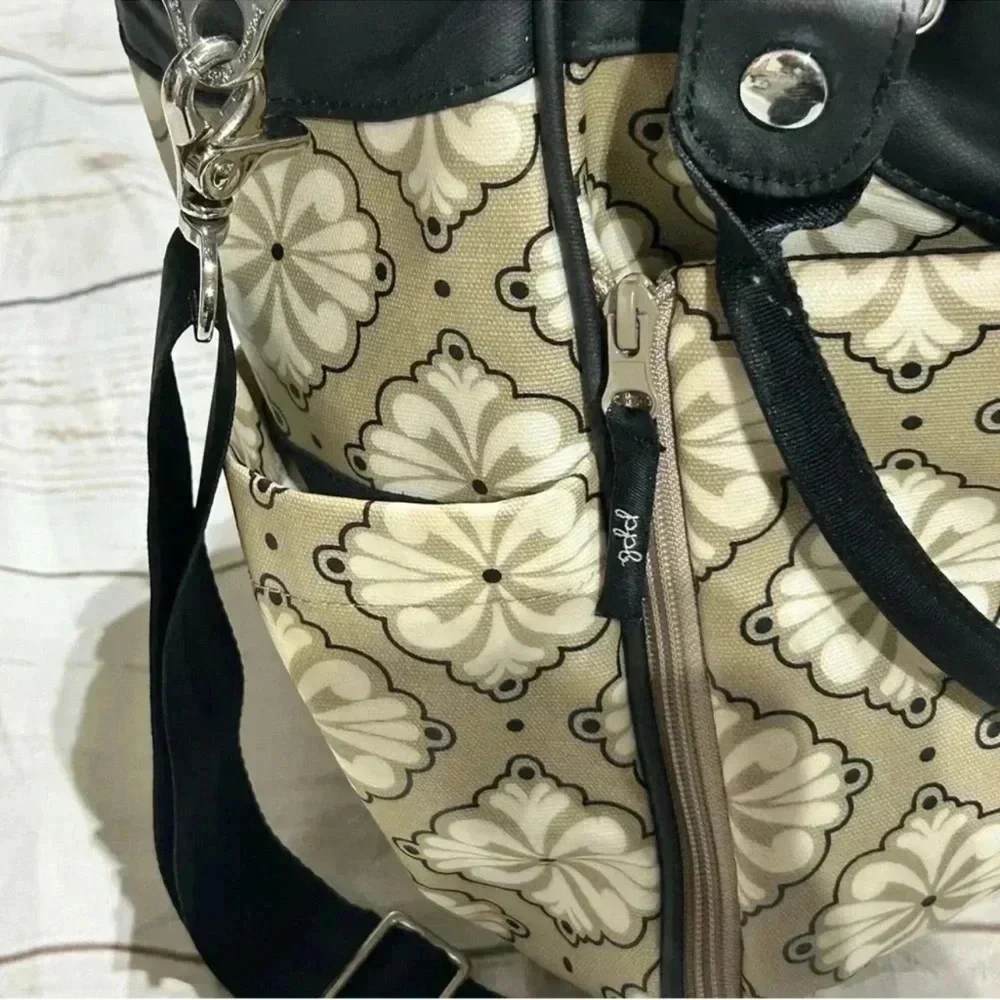 Petunia Pickle Bottom City Carryall
